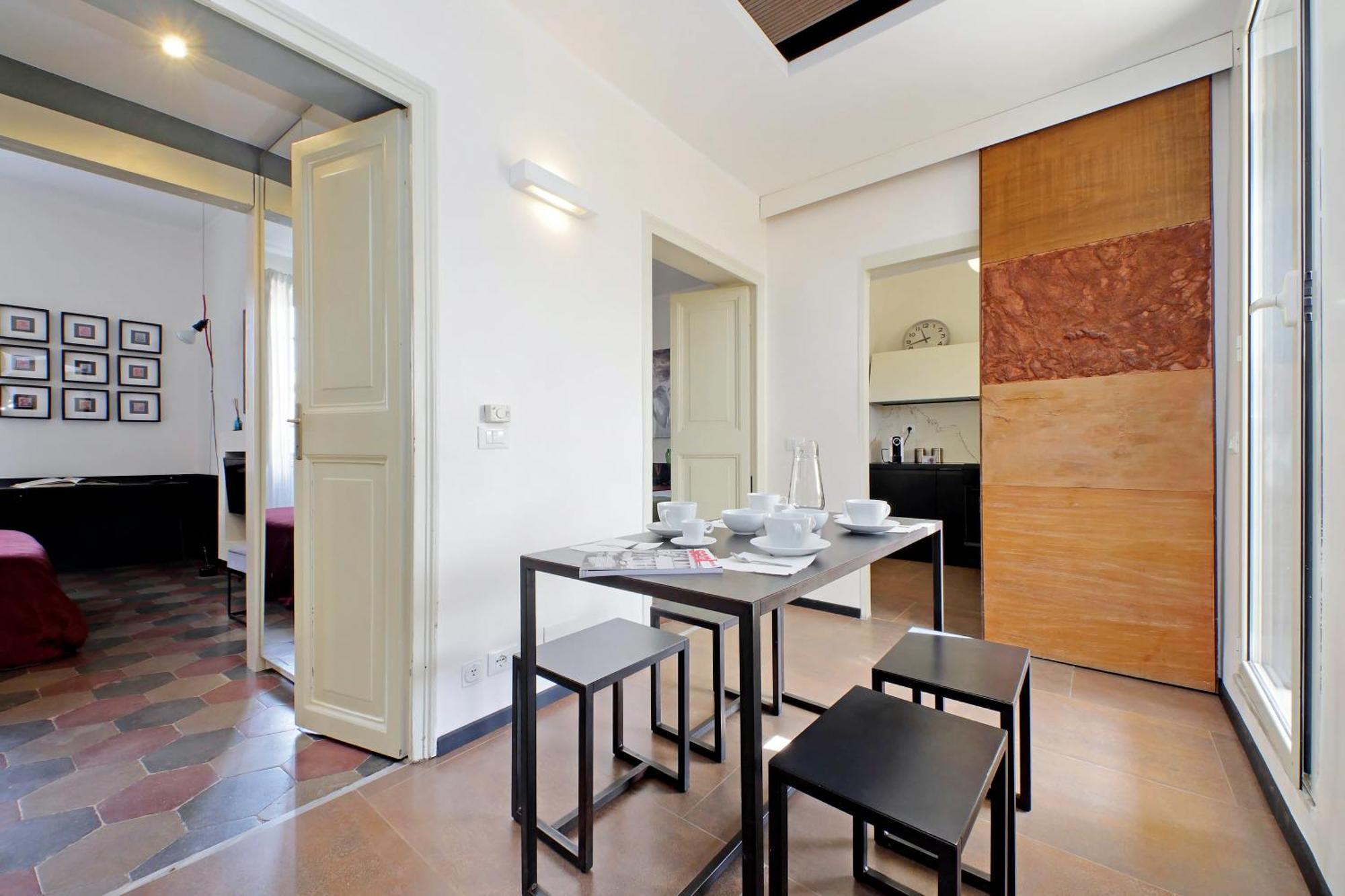 Charmsuite Michelangelo Apartment